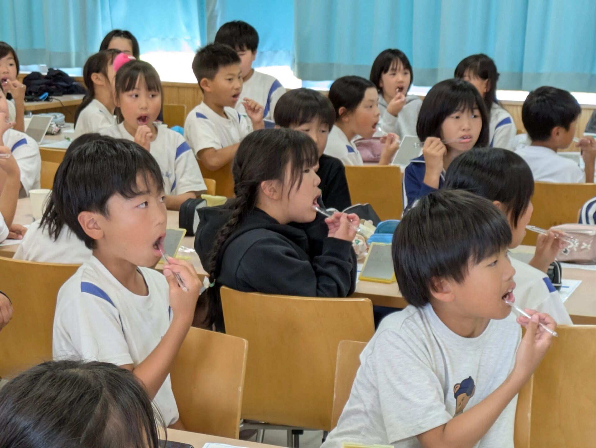 鹿島アントラーズ、ホームタウンの子どもたちの歯を守る｜「オーラル特別出張教室」をスタートイメージ画像