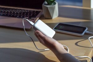 モバイルバッテリーの捨て方、｜ごみにせず「資源」に戻す正しい方法